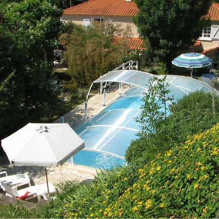 Bed and Breakfast Le Petit Massigny Les Velluire-sur-Vendee Exterior foto