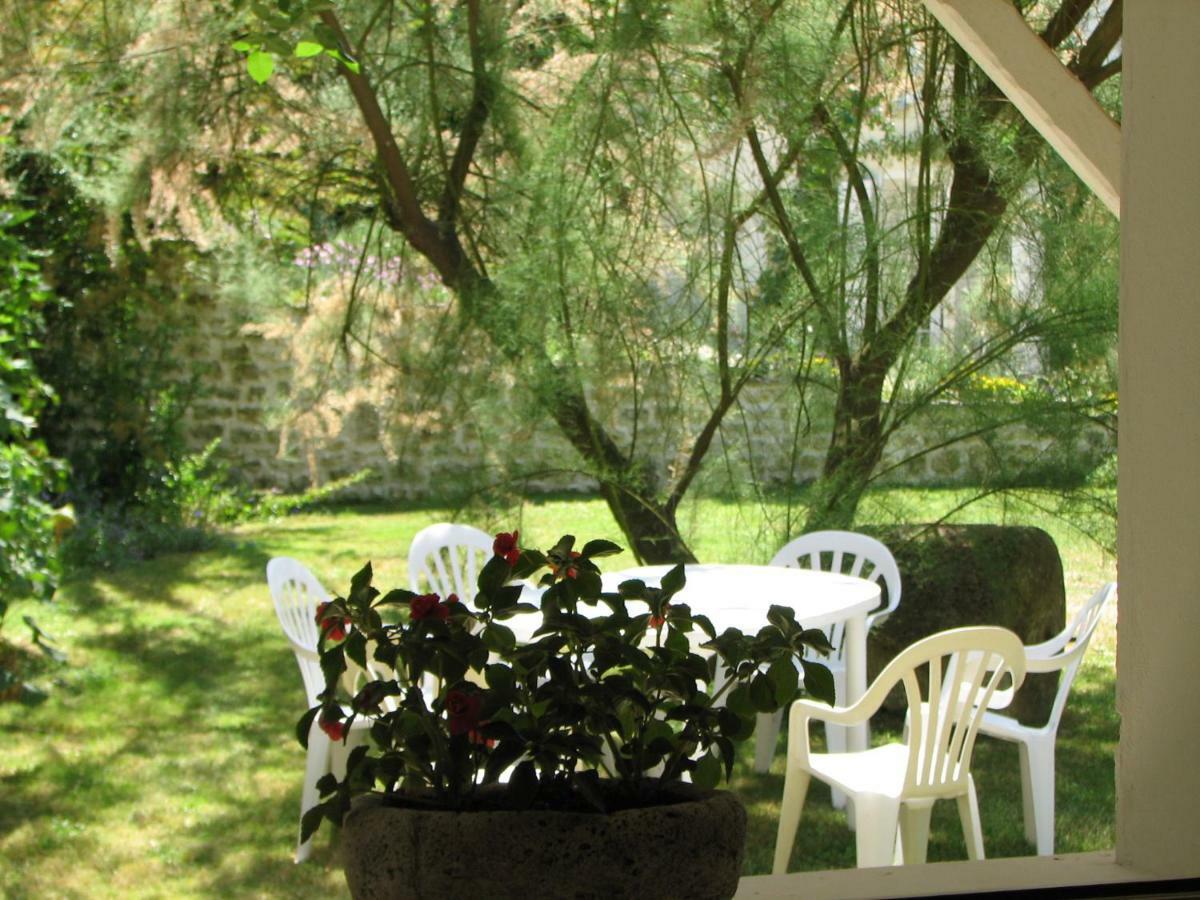 Bed and Breakfast Le Petit Massigny Les Velluire-sur-Vendee Exterior foto